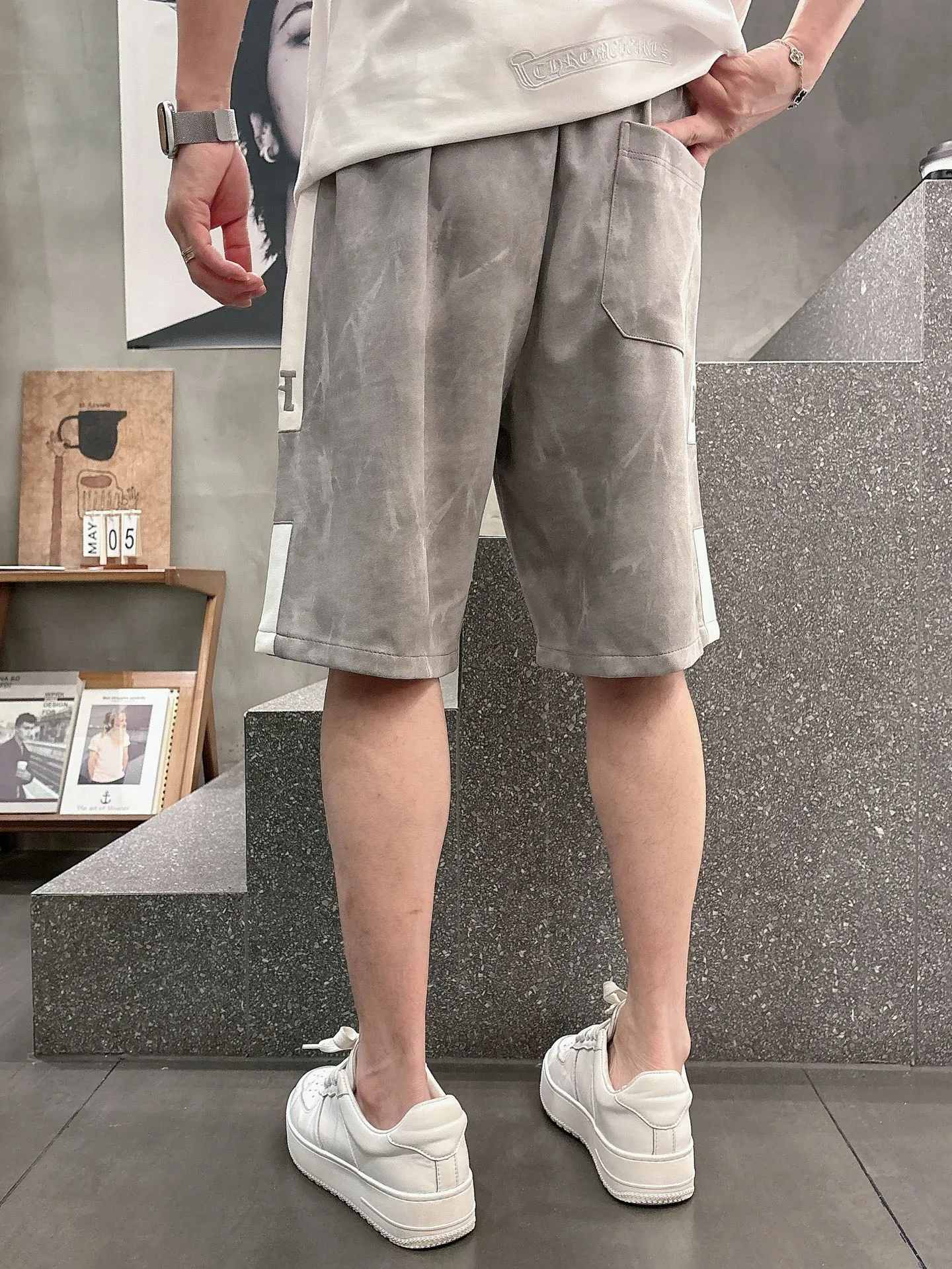Hermès three-standard complete 2026 summer New Arrival men's casual shorts, advanced custom-made Breathable fabric, Breathable fabric, extremely stretchy and comfortable, impeccable details, top-grade accessories, original logo design concept, delicate and soft feel! The upper body fit is awesome! Size: M-XXXL Please state your height and weight when ordering